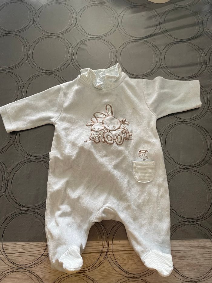 Lot de pyjamas 1 mois - photo numéro 2