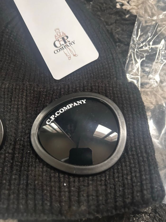 Bonnet cp company noir - photo numéro 2