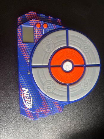 Cible électronique nerf