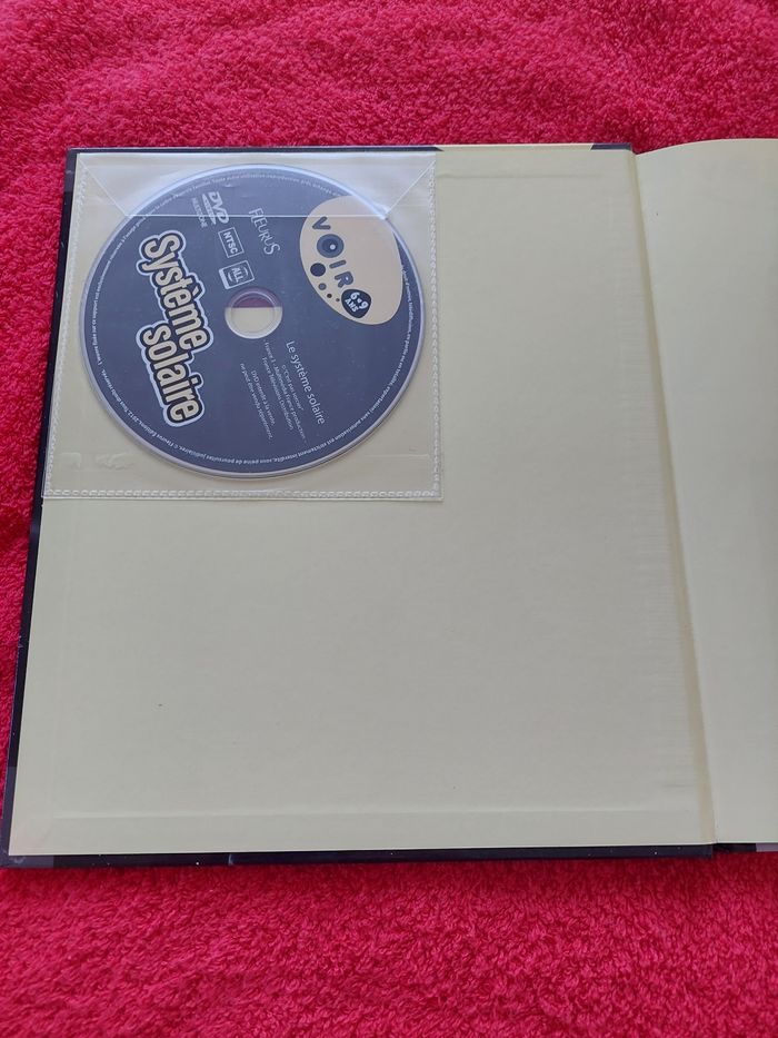 Livre éducatif avec CD système solaire - photo numéro 3