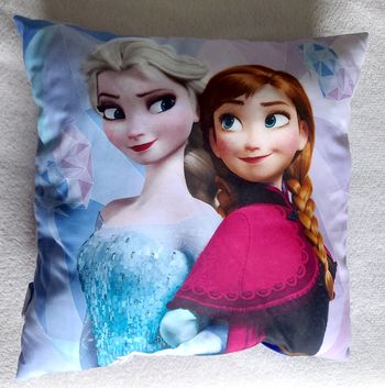 Coussin reine des neiges "Disney"