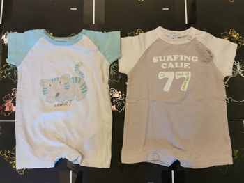 lot de 2 combishorts taille 3 mois