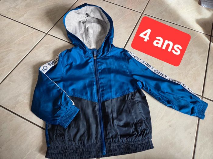 Coupe vent kiabi 4 ans
