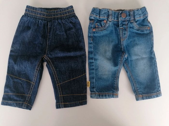 Lot 2 jeans garçon T 3 mois 👶
