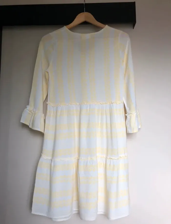 Robe légère manches évasées XS/S - photo numéro 2