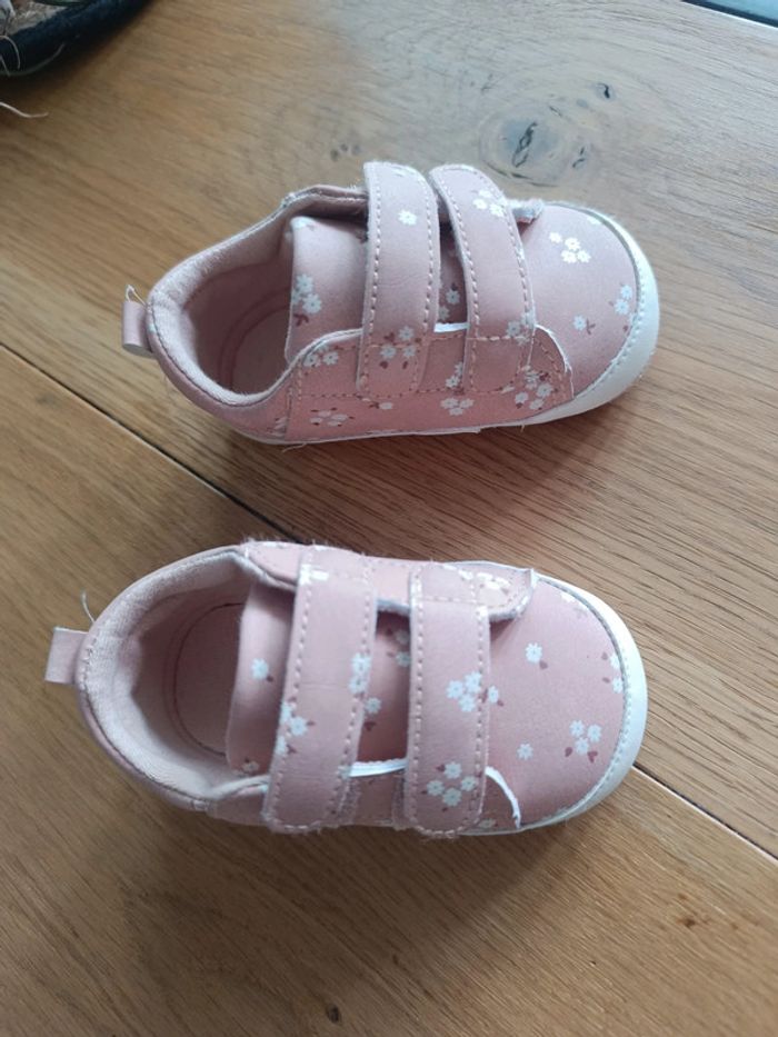 Chaussures bébé 9-12mois - photo numéro 2