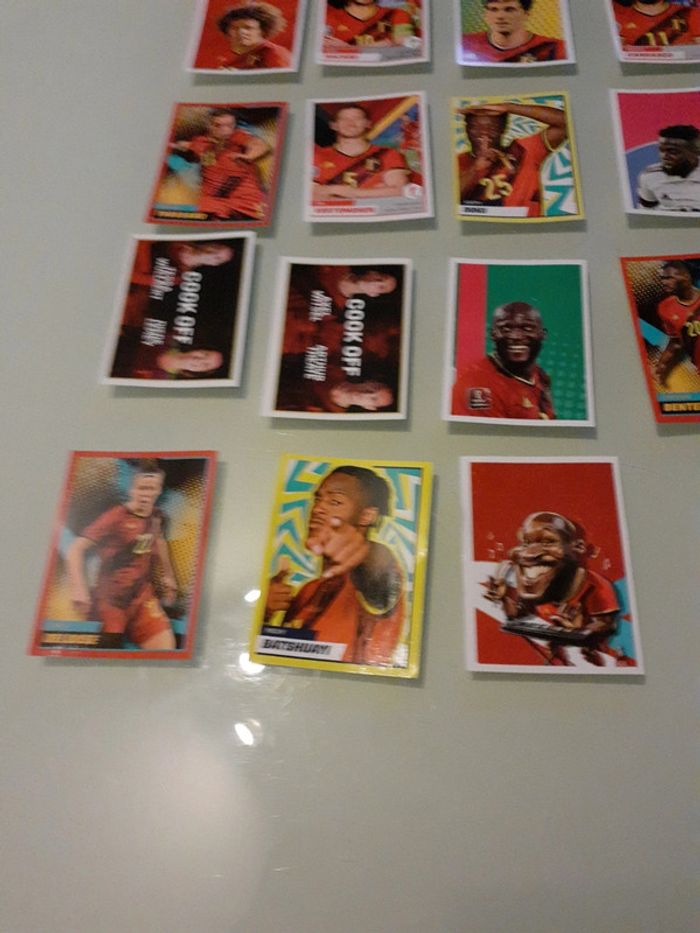 Lot de 35 stickers Closer to the Red Devils - photo numéro 4