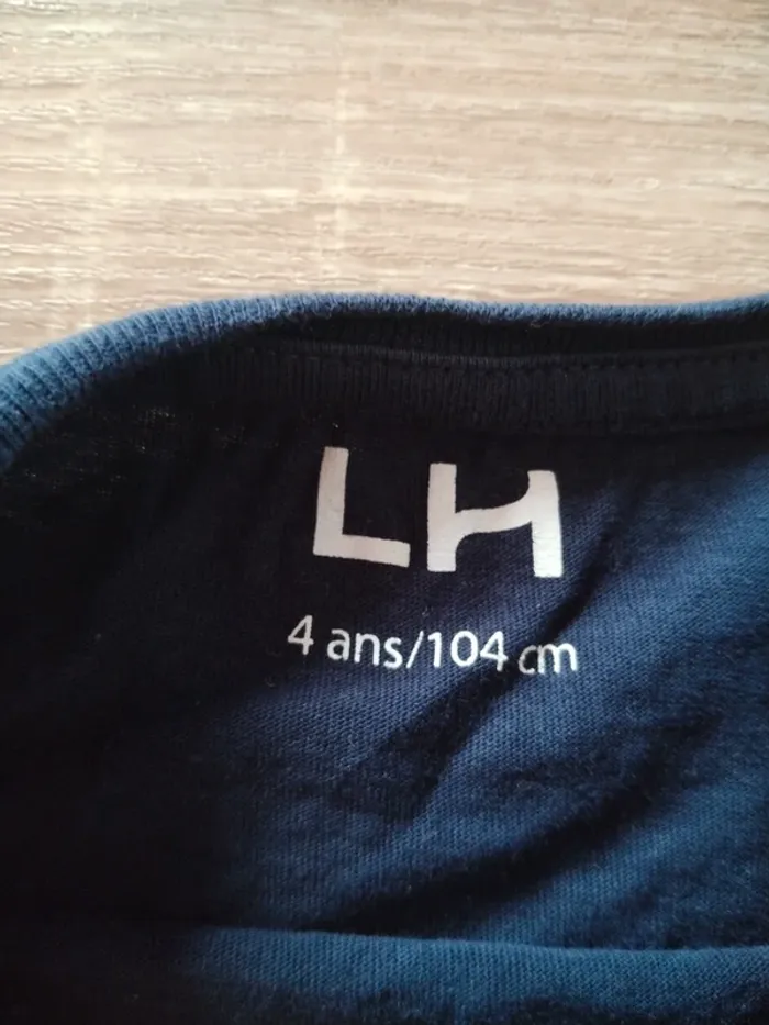 Tee shirt papillon 4 ans - photo numéro 3