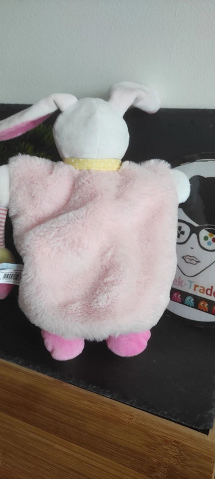 Doudou marionnette lapin baby nat Alphabet F comme Fraise bn0282 rose douillette - photo numéro 2