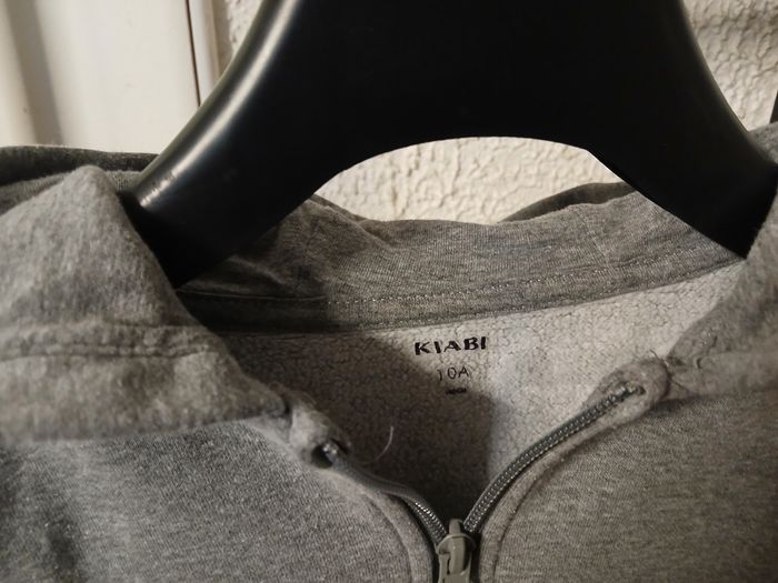SWEAT ZIPPE GRIS KIABI - photo numéro 2
