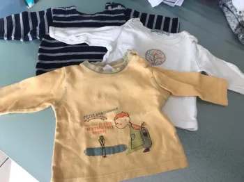 3 tee shirt ML 6 mois