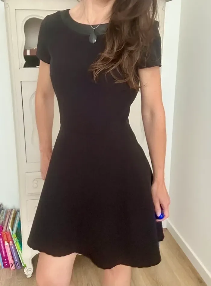 Superbe petite robe noir chic et élégante Nafnaf taille 38 , M , 2 - photo numéro 8