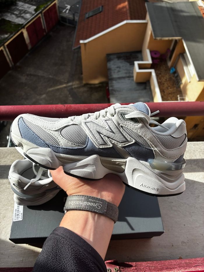 New Balance 9060 Dusk Shower - Taille 38 - Neuves - photo numéro 3