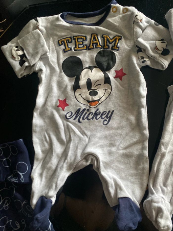 Lot pyjamas Mickey - photo numéro 5