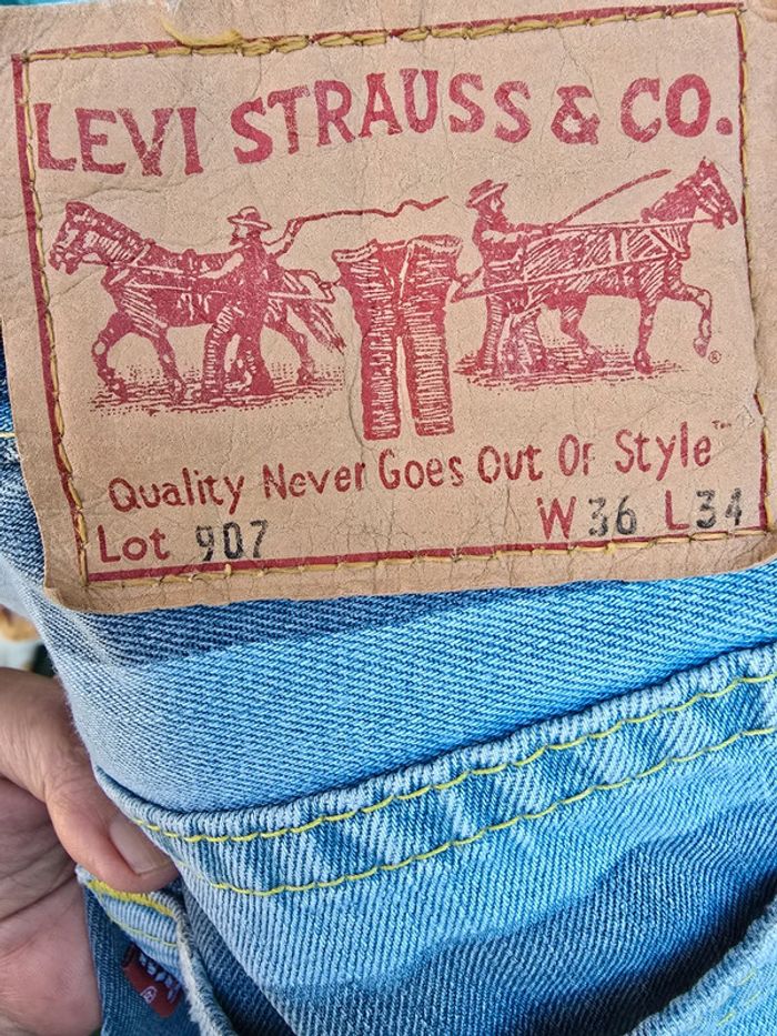 Jeans boyfriend vintage mixte 🍒levi's 907🍒 w36 L34 - photo numéro 8