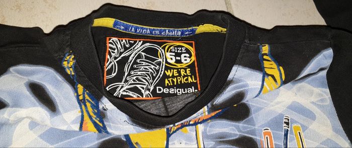 Tee-shirt Desigual 5-6 ans TBE - photo numéro 2