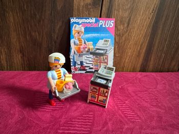 Playmobil Special Plus - Serveuse avec Caisse Enregistreuse 5292