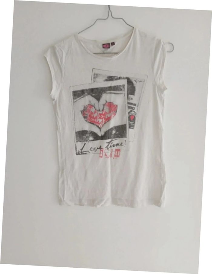 Tee shirt fille taille 14 ans