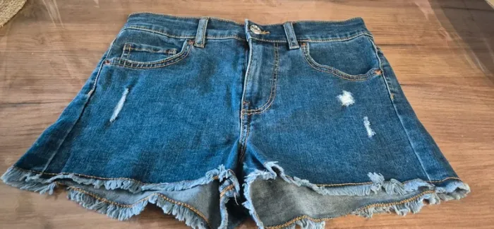 Short jennyfer taille 36