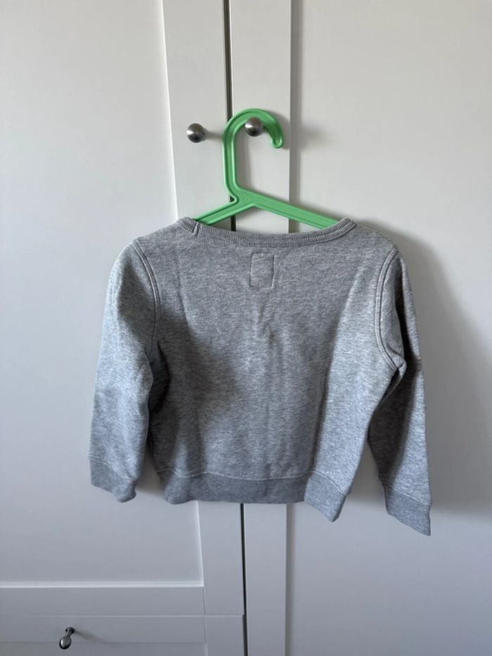 Sweat gap 5 ans gris clair - photo numéro 2