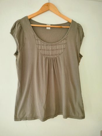 T-shirt taupe Camaïeu taille 4
