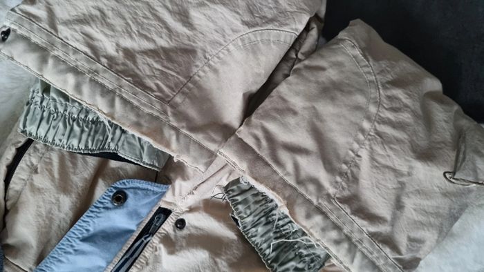 Combinaison ski Décathlon 4 ans beige bleu pleins de rangements capuche - photo numéro 9