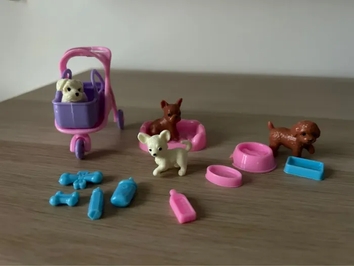 Figurine chien et accessoires