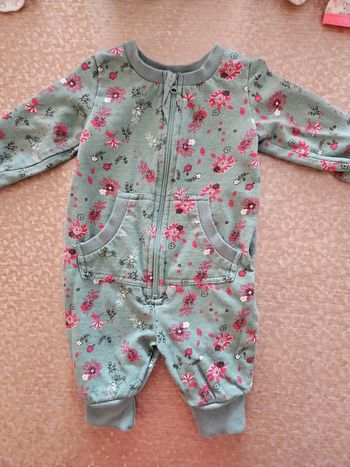 Combinaison fleurie 62cm