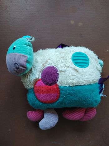 Doudou musical Moulin Roty