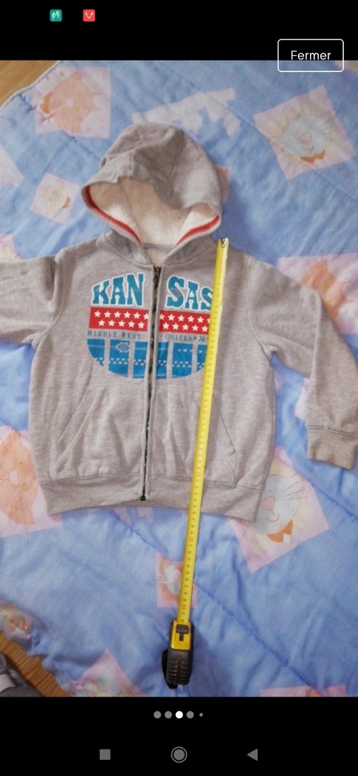 Gilets sweat bien chaude à capuche 8 ans - photo numéro 3