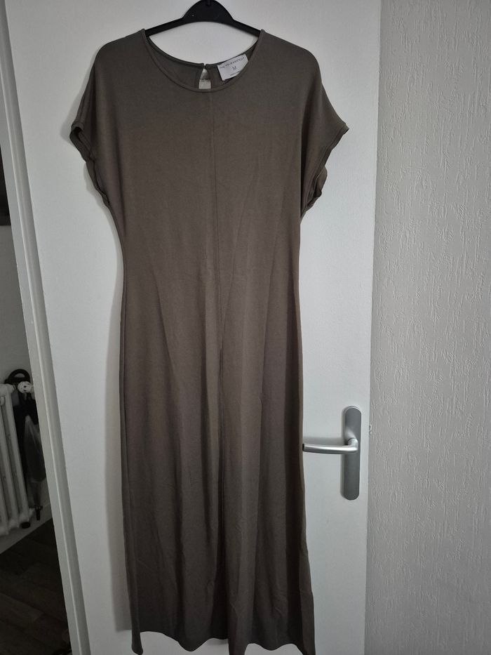 Robe longue kaki