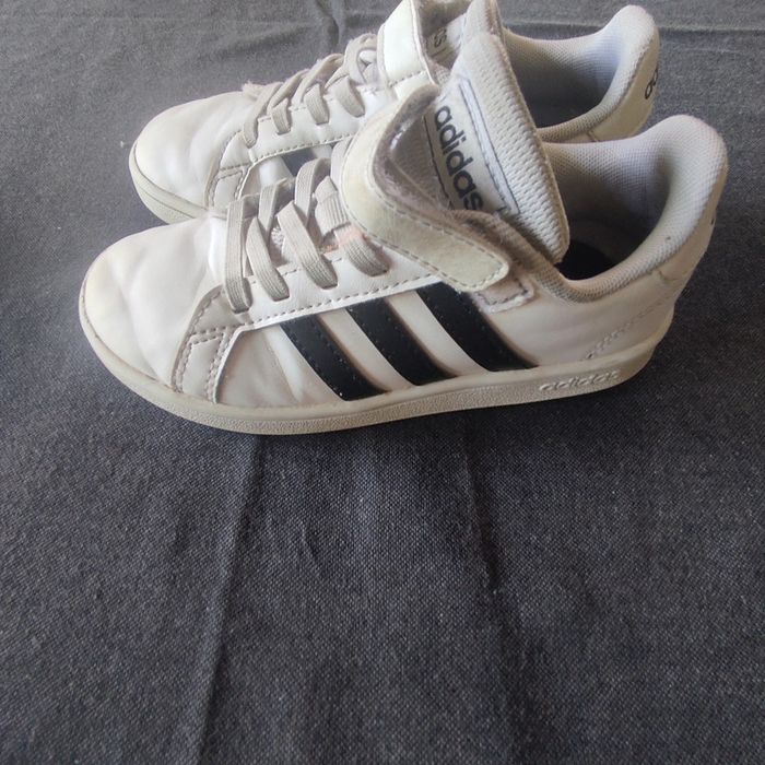 Basket adidas taille 30 - photo numéro 3