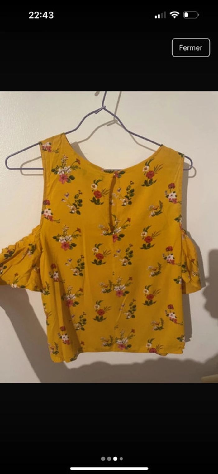 Tee shirt avec épaule dénude - photo numéro 3