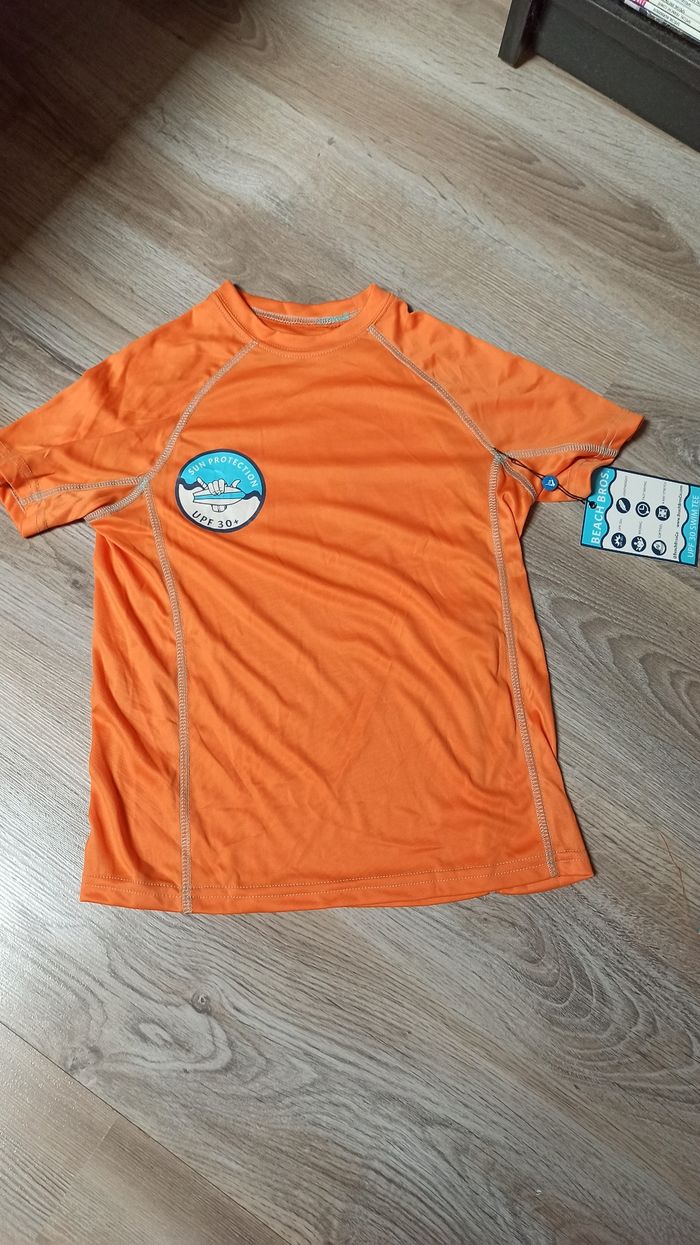Lot maillot et shirt natation anti UV 8 ans - photo numéro 5