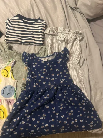 Lot vêtements été fille 4/5 ans