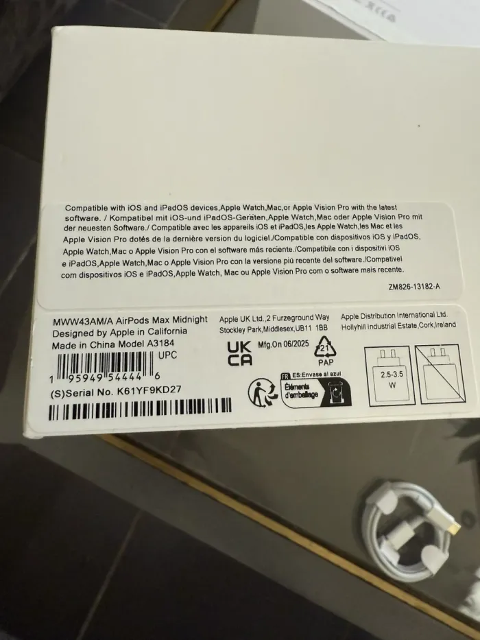 Apple AirPods Max USB-C Minuit Casque Audio Haute Fidélité av Réduction de Bruit - photo numéro 6