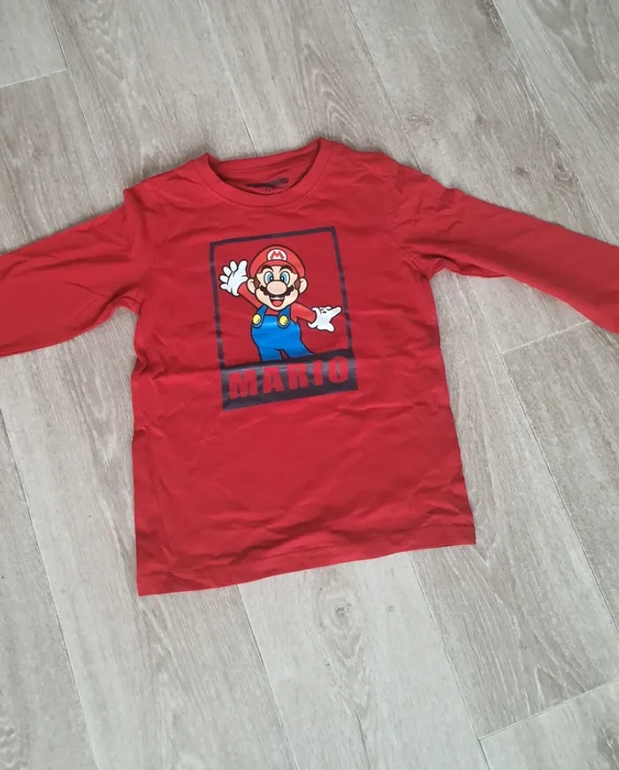 Tee-shirt Mario taille 6 ans - photo numéro 2