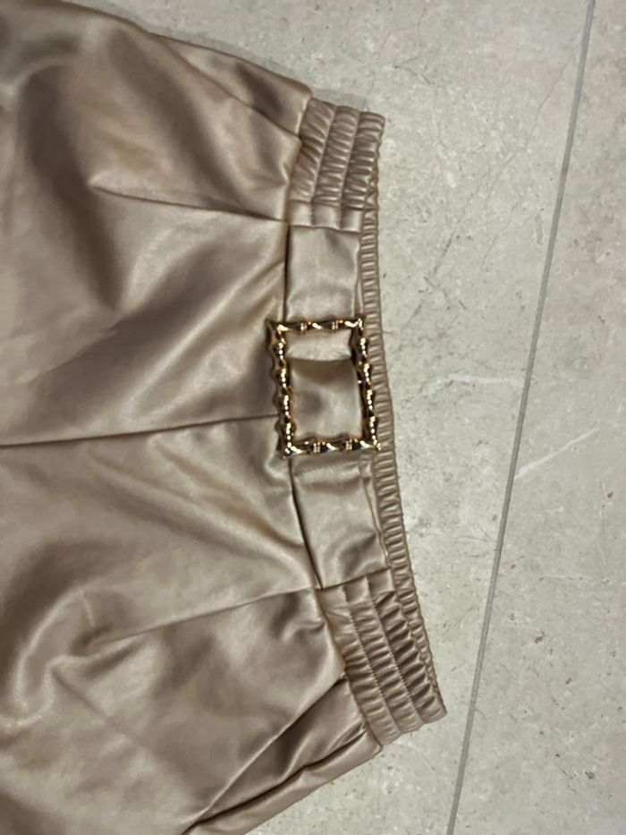 Short habillé brillant similicuir beige Delousion - photo numéro 3