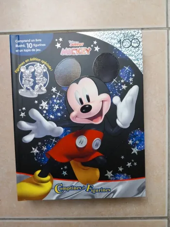 Livre comptines et figurines Mickey neuf