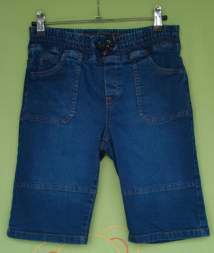 Bermudas en jean taille 11/12 ans