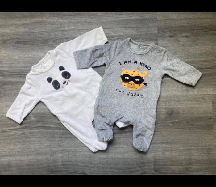 2 pyjamas 1 mois