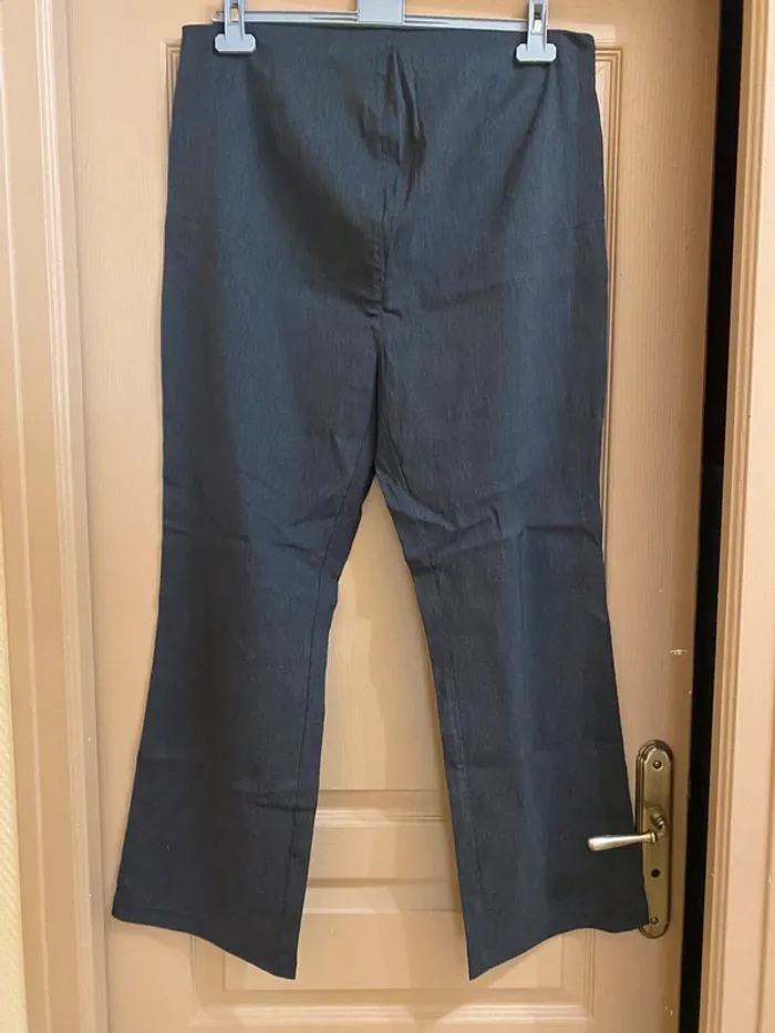 Pantalon de grossesse