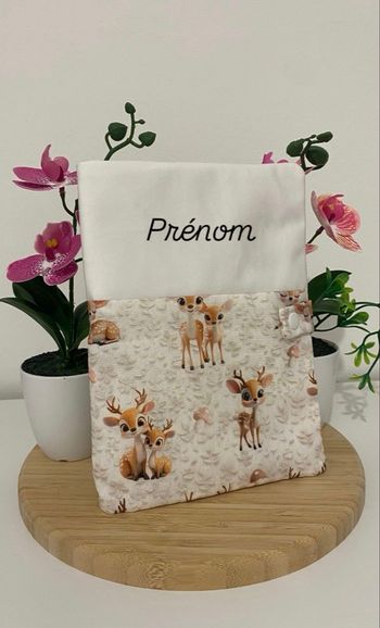 Protège carnet de santé personnalisé personnalisable biche prenom bébé enfant 
