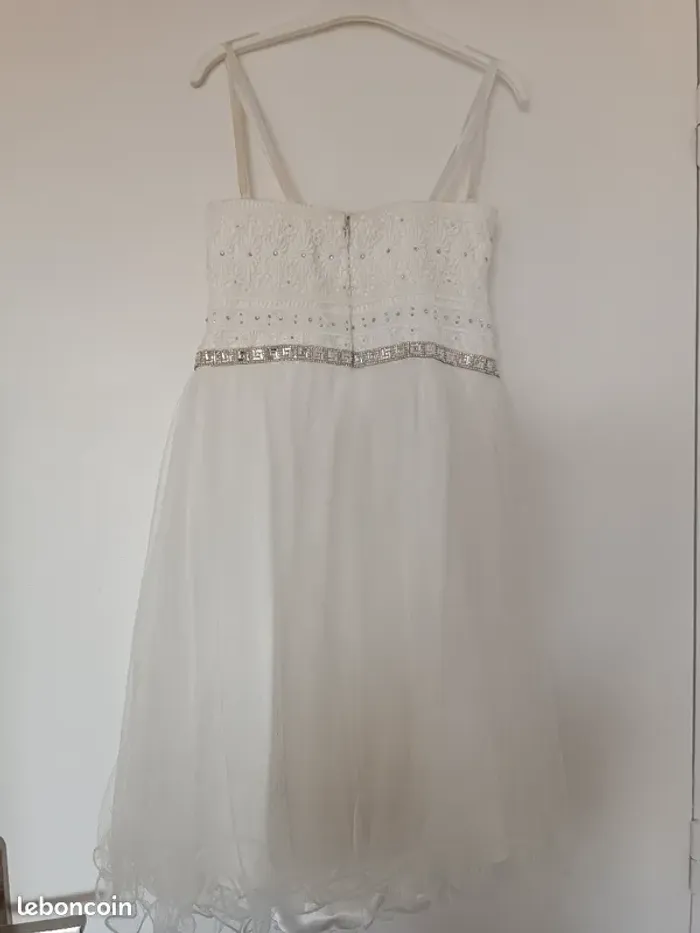 Vends Robe de soirée Fille 12 ans - photo numéro 2