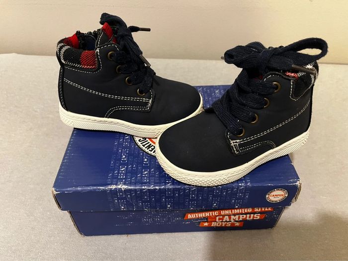Chaussure taille 21 - photo numéro 2