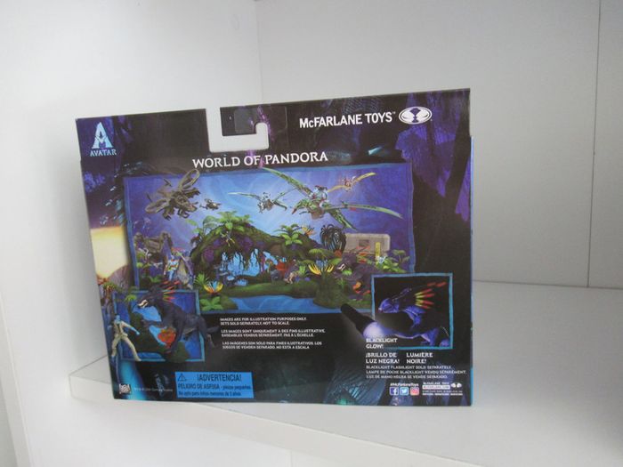 Avatar figurines Deluxe Medium Jake vs Thanator - photo numéro 3