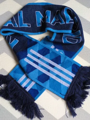 Écharpe Adidas Real Madrid