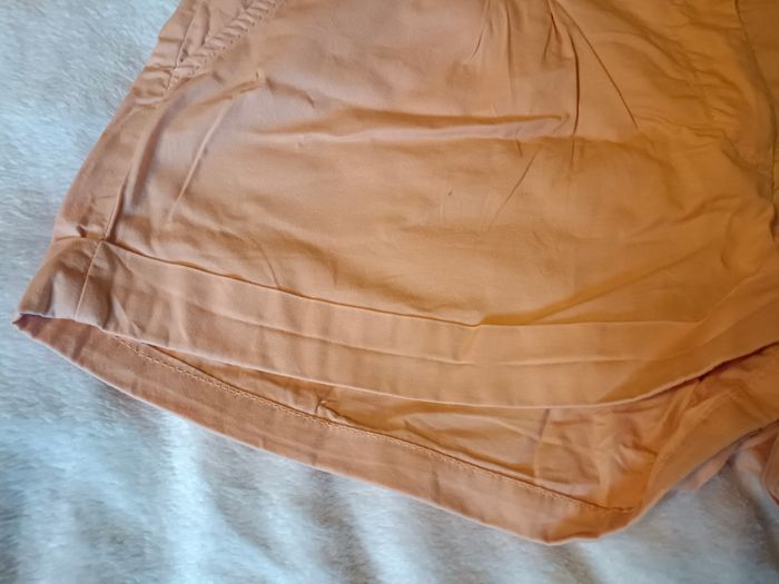 Short femme H&M – Taille 44 - photo numéro 3