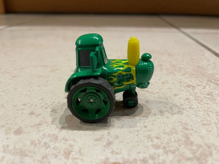 Petit tracteur Cars vert (Mini Adventure) - photo numéro 2