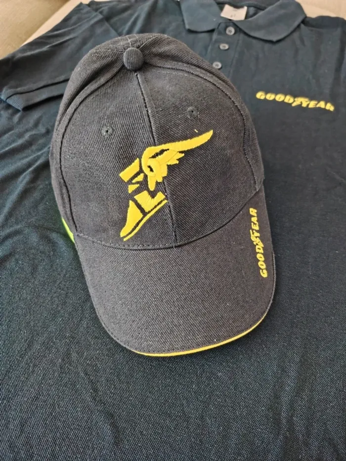 Polo Goodyear L + casquette - photo numéro 3